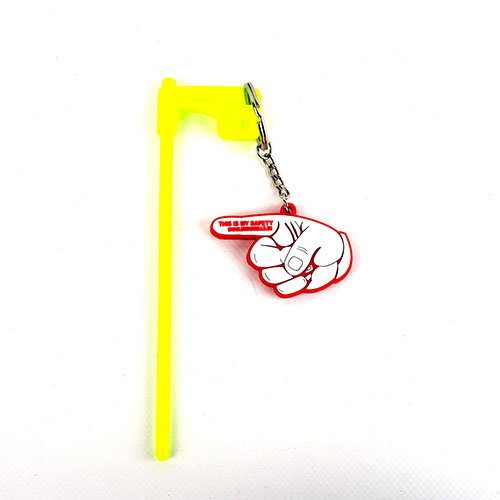 Las Rifle Chamber Flags de color verde neón te permiten identificar fácilmente un arma de fuego descargada, asegurando tu seguridad y la de los demás.